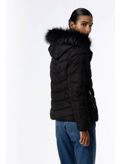 PLUMAS FEED CAPUCHA NEGRO